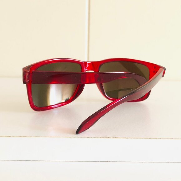 Red Sporty Style Sunglasses - Picture 5 of 6